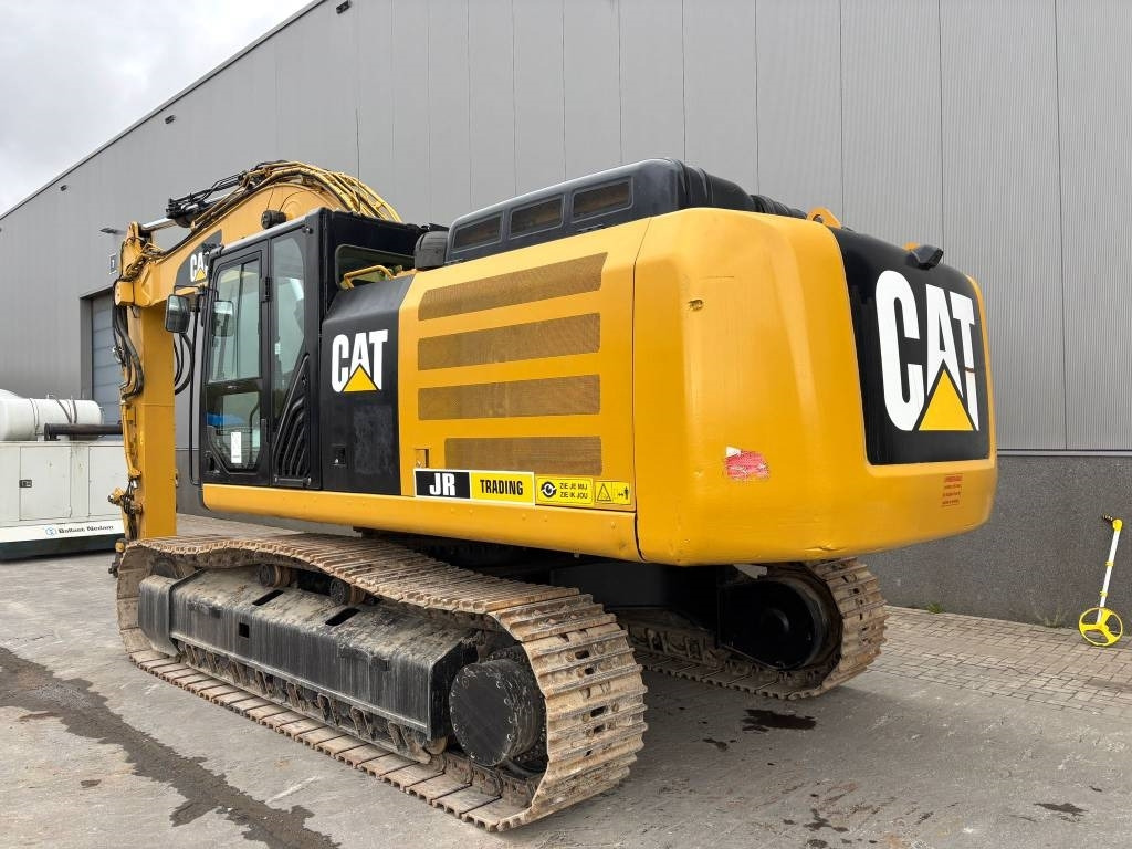 CAT 336F L XE (New Undercarriage) - Pelle sur chenille: photos 3 CAT 336F L XE (New Undercarriage) - Pelle sur chenille: photos 3