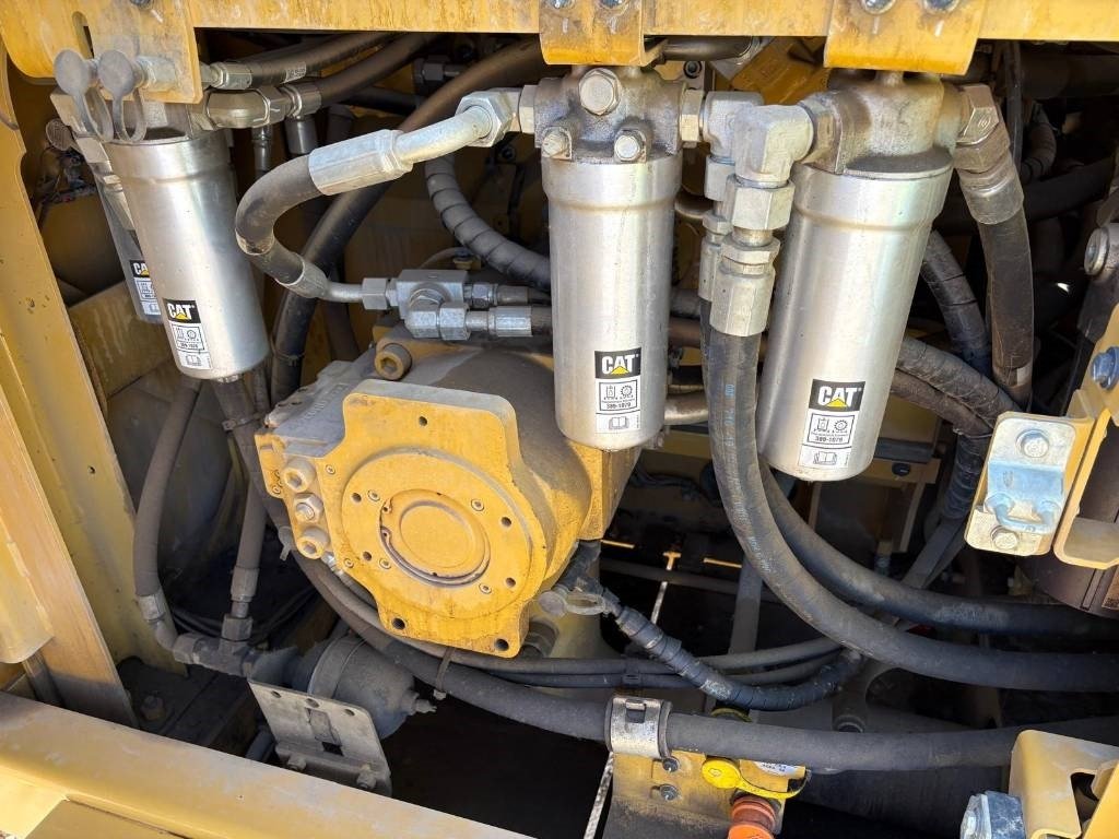 Pelle sur chenille CAT 374 (On Transport): photos 9 Pelle sur chenille CAT 374 (On Transport): photos 9