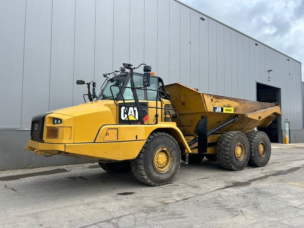 CAT 730 C2 (CE marked / under preparation) - Tombereau articulé: photos 2 CAT 730 C2 (CE marked / under preparation) - Tombereau articulé: photos 2