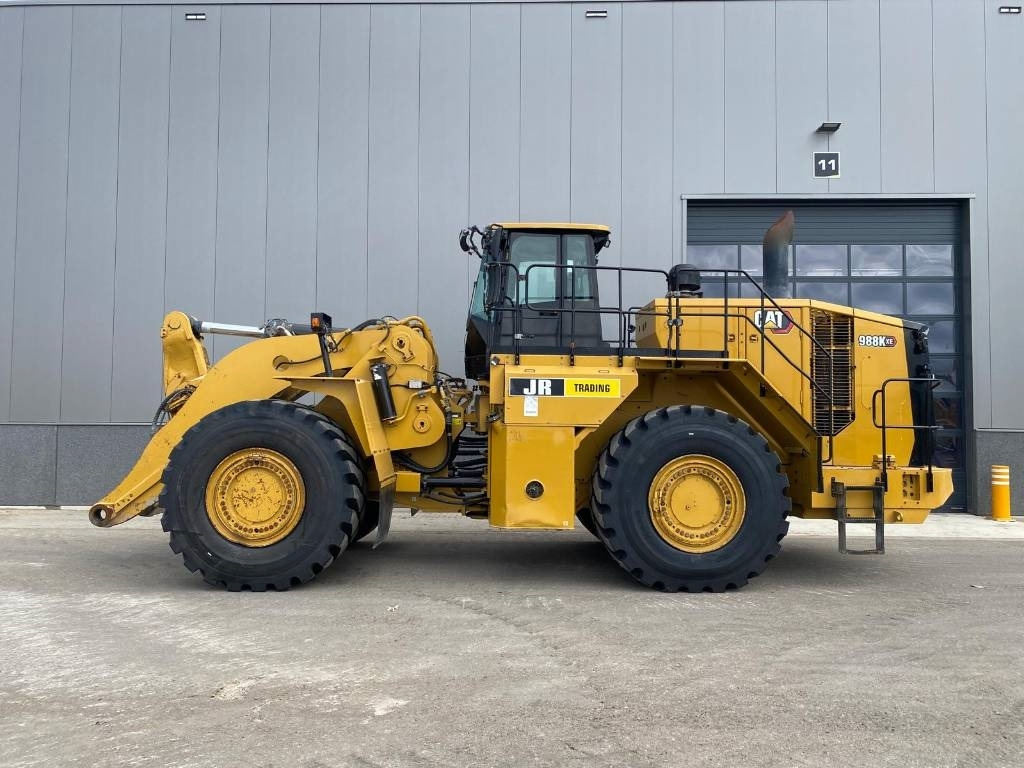 CAT 988K XE (CE + EPA) / (Unused L5 Tyres) - Chargeuse sur pneus: photos 1 CAT 988K XE (CE + EPA) / (Unused L5 Tyres) - Chargeuse sur pneus: photos 1