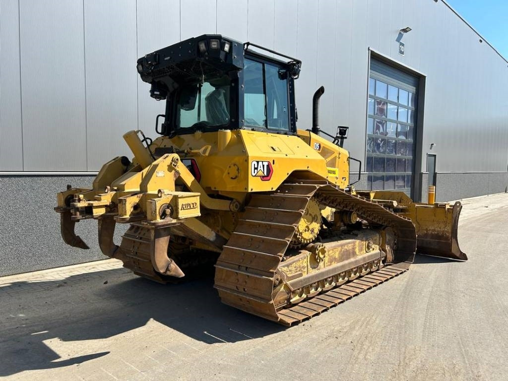 CAT D 5 LGP (new undercarriage + ripper) - Bulldozer: photos 4 CAT D 5 LGP (new undercarriage + ripper) - Bulldozer: photos 4