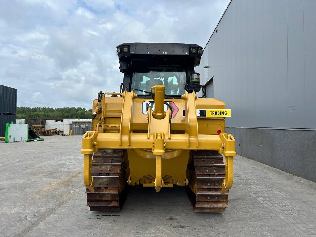 CAT D 6 XL (LOW HOURS - CE CERTIFIED) - Bulldozer: photos 4 CAT D 6 XL (LOW HOURS - CE CERTIFIED) - Bulldozer: photos 4