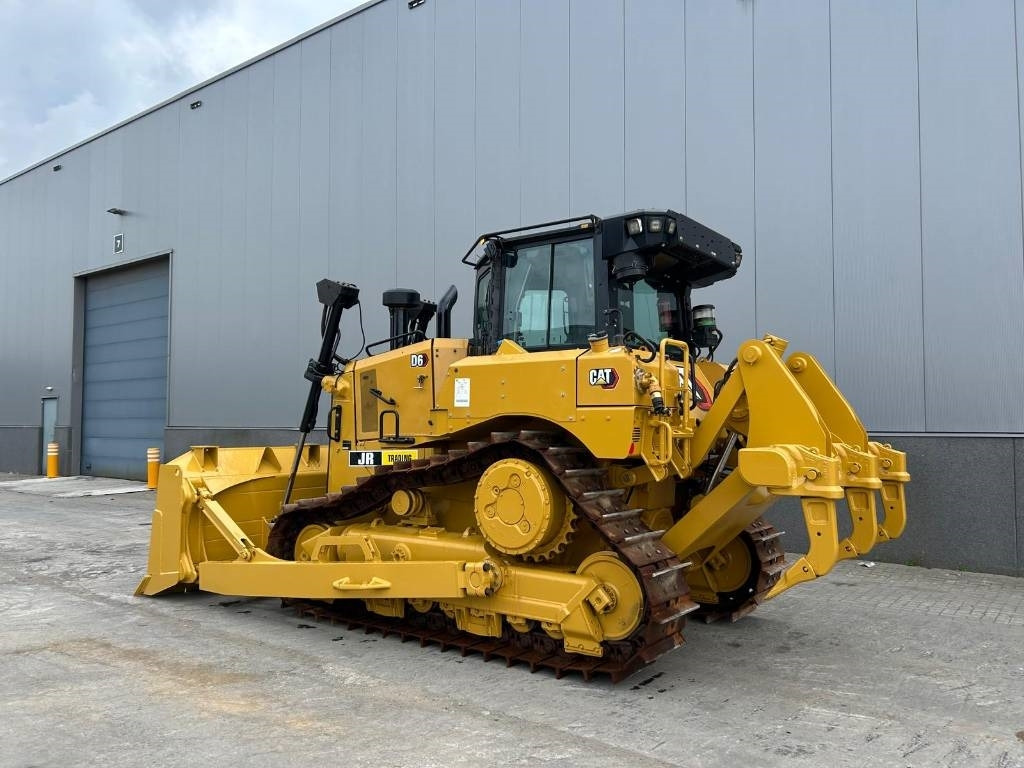 CAT D 6 XL (LOW HOURS - CE CERTIFIED) - Bulldozer: photos 3 CAT D 6 XL (LOW HOURS - CE CERTIFIED) - Bulldozer: photos 3