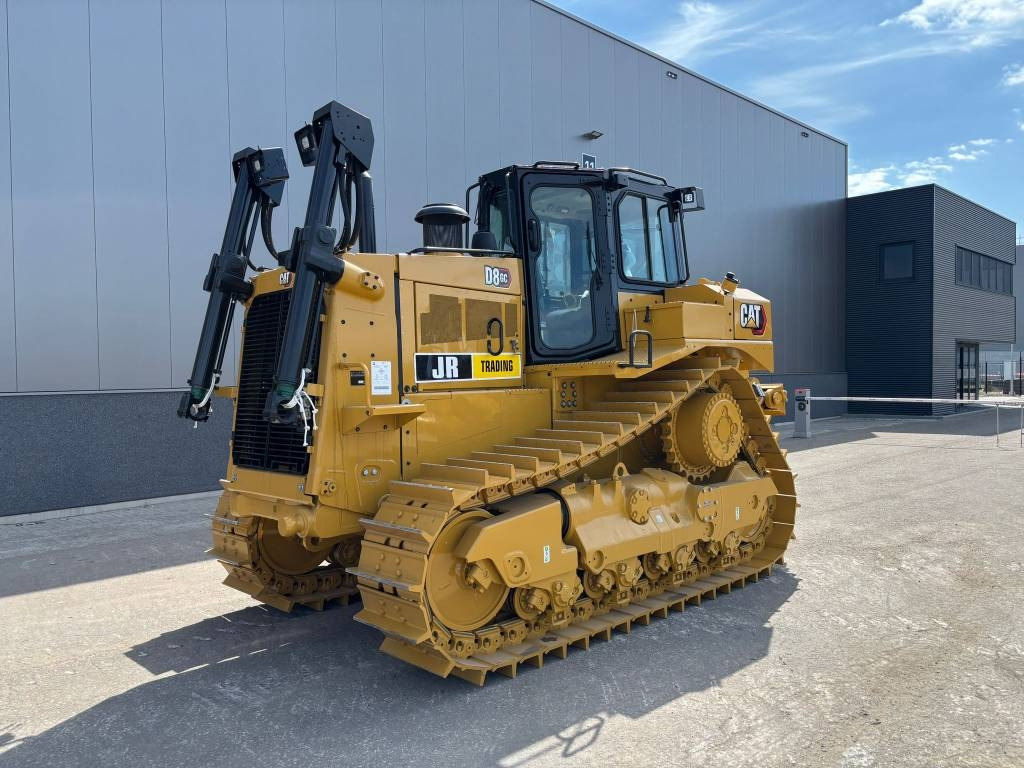 CAT D 8 - D 8 GC - D 8 T - D 8 R - Bulldozer: photos 1 CAT D 8 - D 8 GC - D 8 T - D 8 R - Bulldozer: photos 1