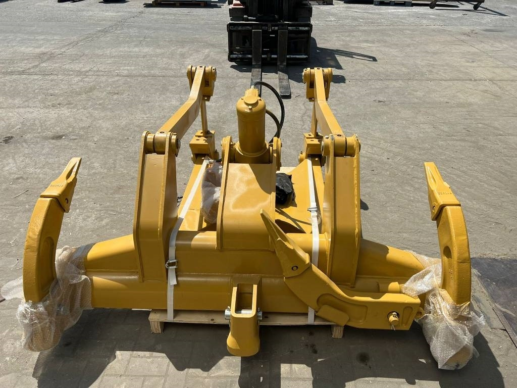 CAT D6T - D6R NEW RIPPER - Ripper pour Engins de chantier: photos 1 CAT D6T - D6R NEW RIPPER - Ripper pour Engins de chantier: photos 1