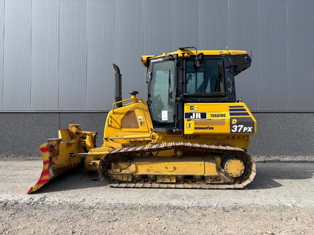 Komatsu D37 PX-23 - Bulldozer: photos 2 Komatsu D37 PX-23 - Bulldozer: photos 2