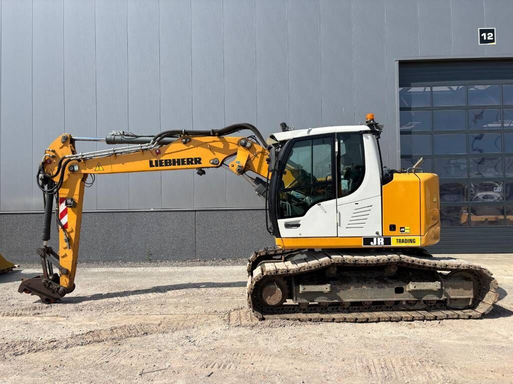 Liebherr R 914 Compact Litronic Liebherr R 914 Compact Litronic - Pelle sur chenille: photos 1 Liebherr R 914 Compact Litronic Liebherr R 914 Compact Litronic - Pelle sur chenille: photos 1