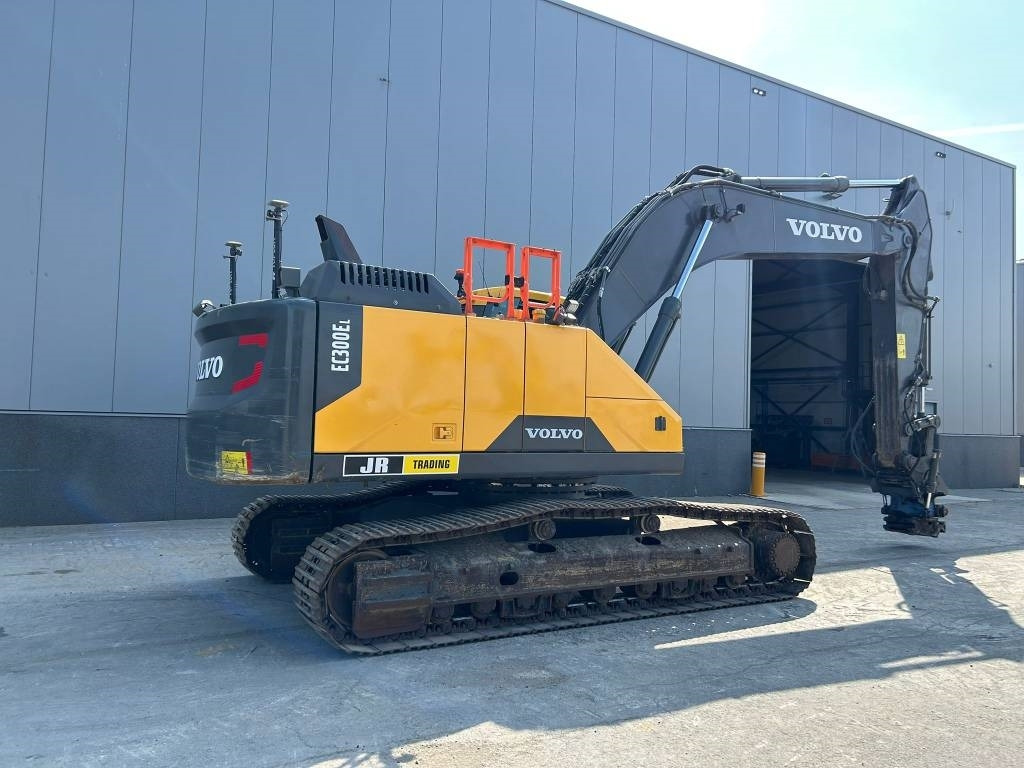 Volvo EC 300 EL (GPS / 3 Buckets) - Pelle sur chenille: photos 5 Volvo EC 300 EL (GPS / 3 Buckets) - Pelle sur chenille: photos 5