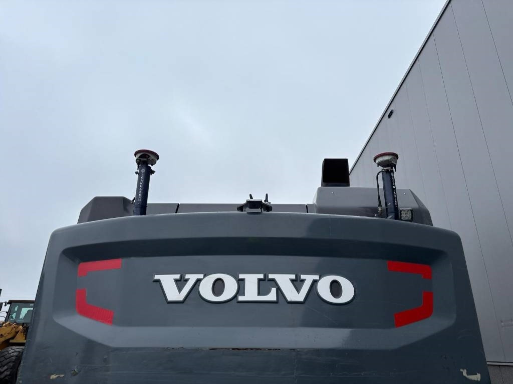 Volvo EC 380 EL (Leica 3D system) - Pelle sur chenille: photos 4 Volvo EC 380 EL (Leica 3D system) - Pelle sur chenille: photos 4