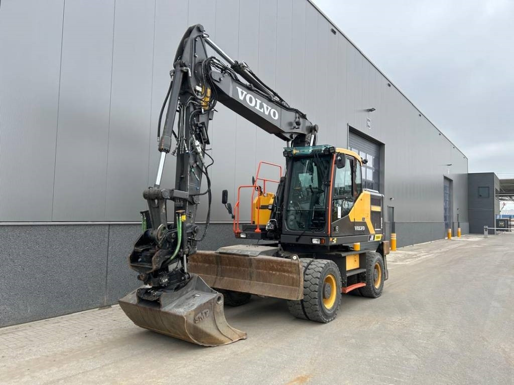 Volvo EW 160 E (Volvo dig assist trimble/Steelwrist) - Pelle sur pneus: photos 2 Volvo EW 160 E (Volvo dig assist trimble/Steelwrist) - Pelle sur pneus: photos 2