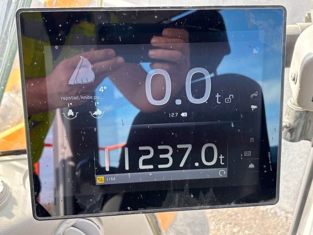 Volvo L 220 H (CDC+ Co pilot | under preparation) - Chargeuse sur pneus: photos 5 Volvo L 220 H (CDC+ Co pilot | under preparation) - Chargeuse sur pneus: photos 5
