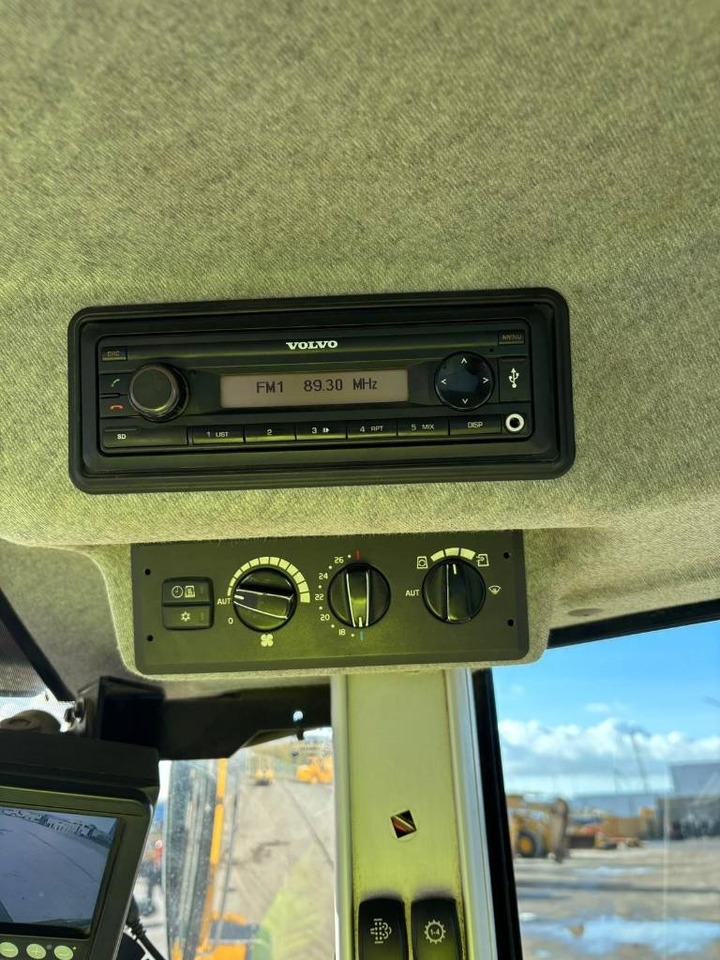 Crédit-bail Volvo L 90 H  Volvo L 90 H: photos 14