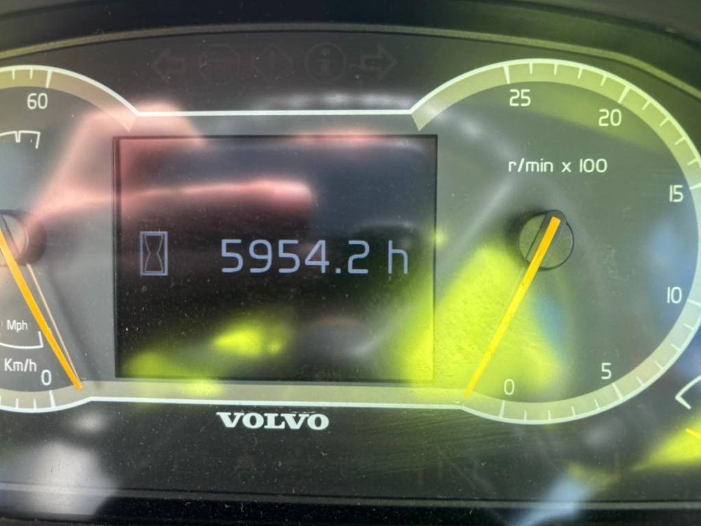 Crédit-bail Volvo L 90 H  Volvo L 90 H: photos 9