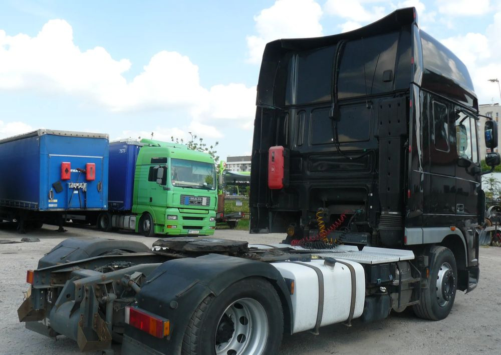 DAF XF105 460 - Tracteur routier: photos 5 DAF XF105 460 - Tracteur routier: photos 5