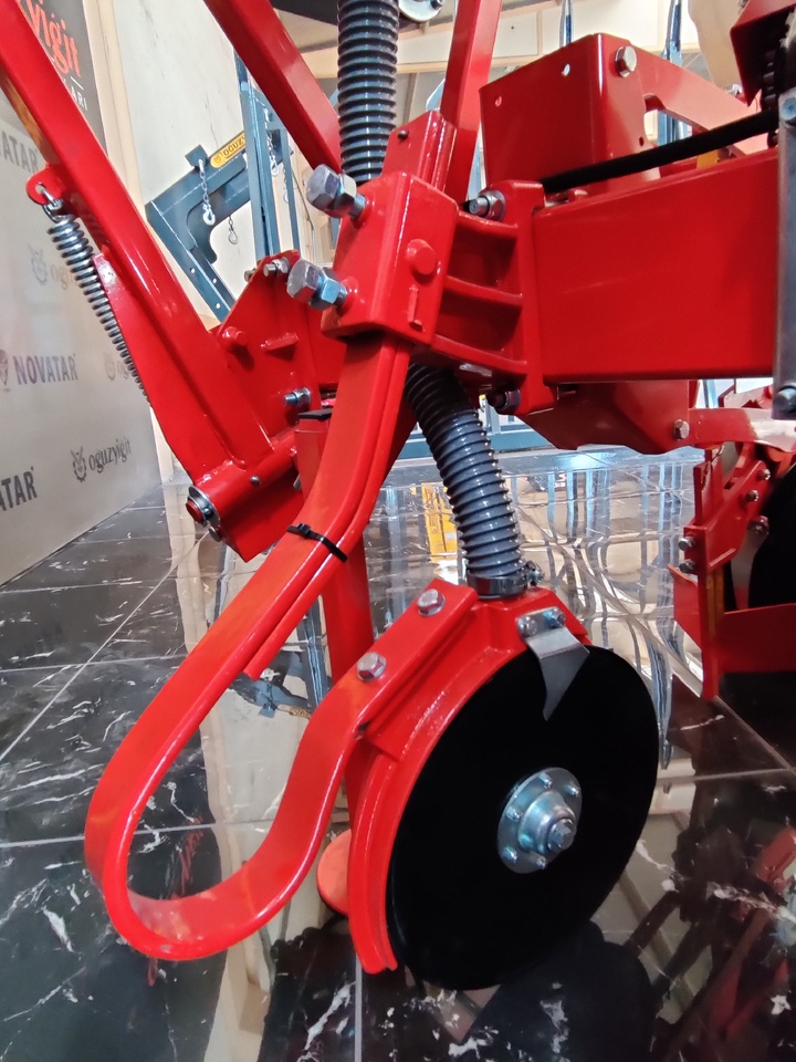 Novatar Pneumatic Seed Drill Machine - Semoir monograine: photos 5 Novatar Pneumatic Seed Drill Machine - Semoir monograine: photos 5