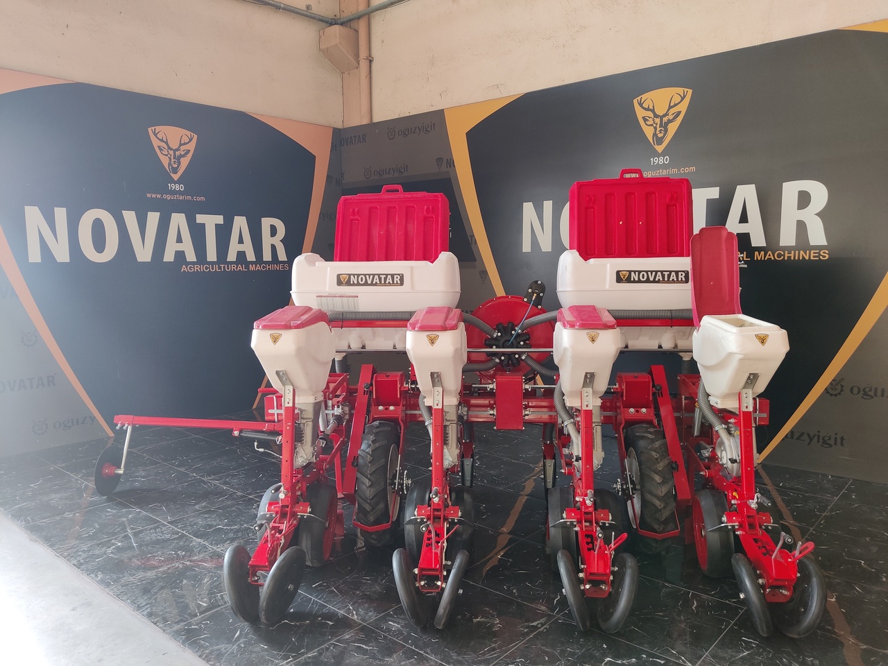 Novatar Pneumatic Seed Drill Machine - Semoir monograine: photos 4 Novatar Pneumatic Seed Drill Machine - Semoir monograine: photos 4