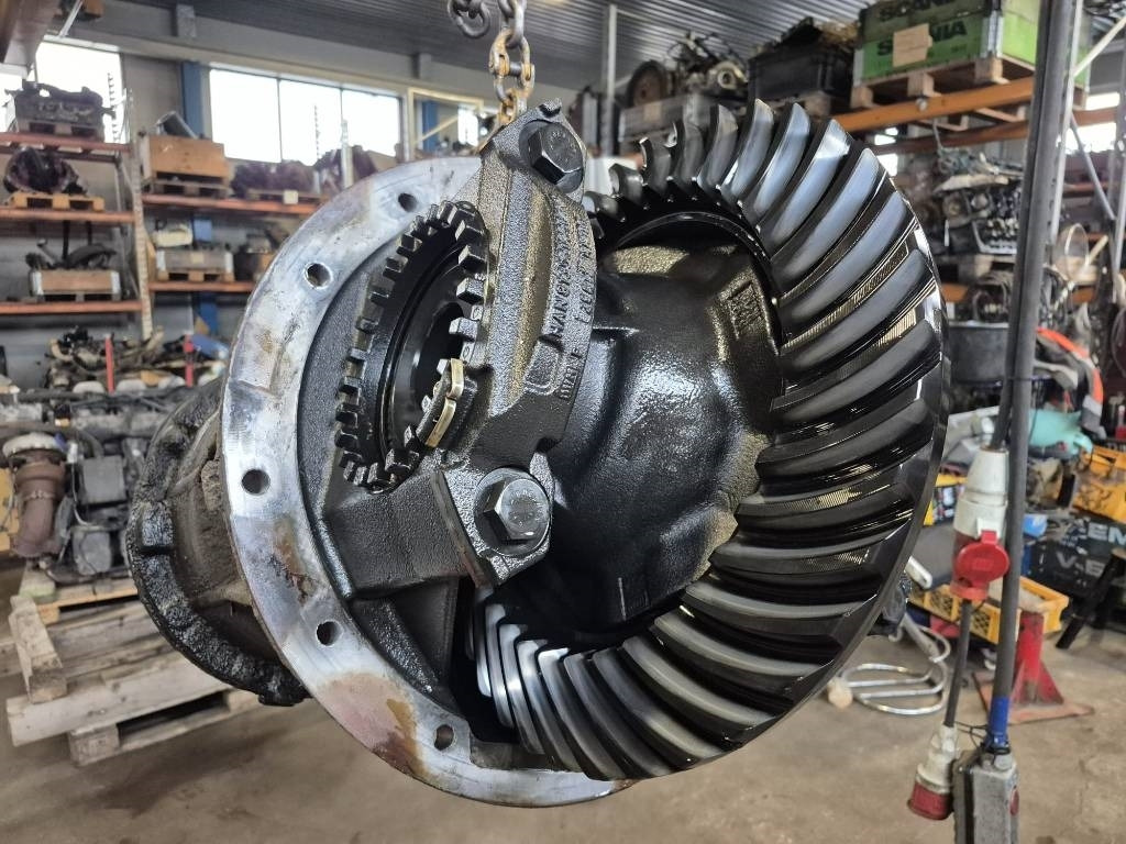 MAN HYD-1370 Etuperä ratio 3,70 - Essieu et pièces pour Camion: photos 3 MAN HYD-1370 Etuperä ratio 3,70 - Essieu et pièces pour Camion: photos 3