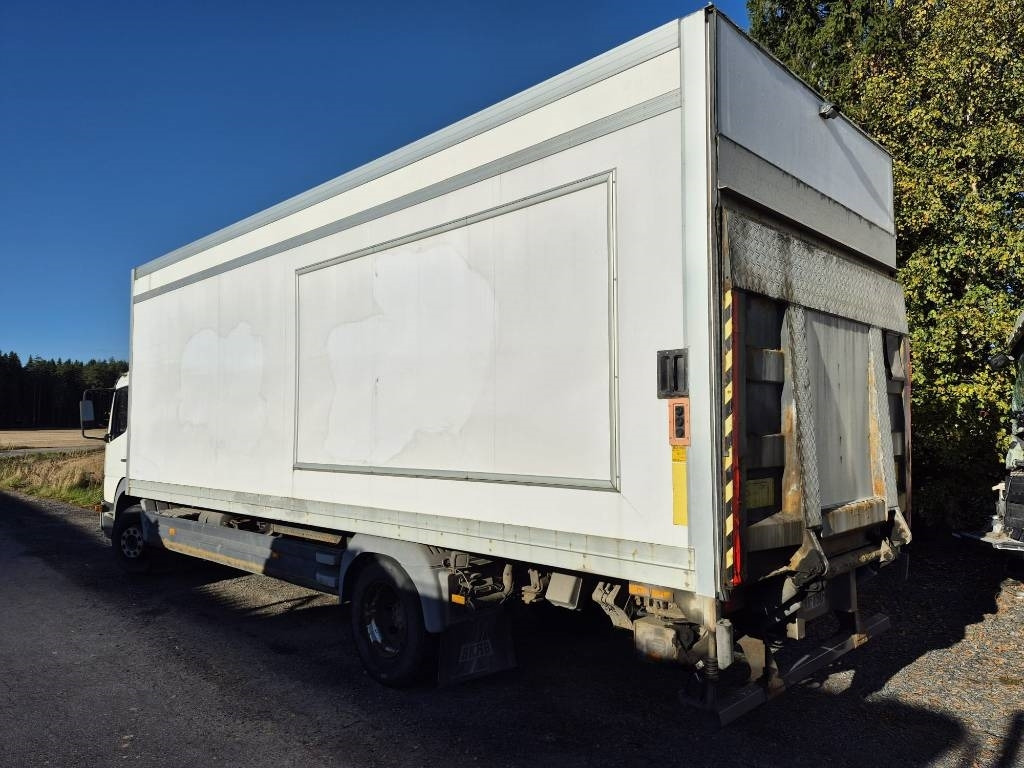 Mercedes-Benz Atego 1223 umpikori+pl nostin - Camion fourgon: photos 4 Mercedes-Benz Atego 1223 umpikori+pl nostin - Camion fourgon: photos 4
