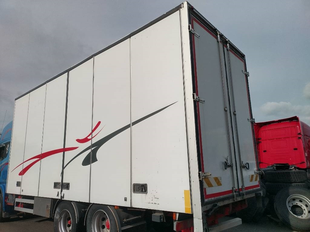 PLS kokosivuaukeava 3,05 sisä korkeus - Carrosserie fourgon: photos 2 PLS kokosivuaukeava 3,05 sisä korkeus - Carrosserie fourgon: photos 2