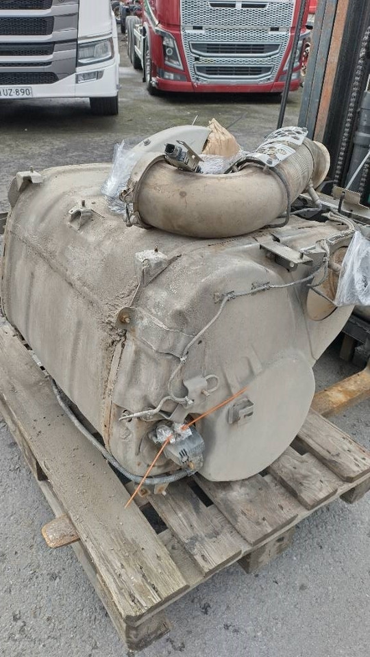 Scania NG580 pystyputki katalysaattori täydellinen pake - Moteur pour Camion: photos 3 Scania NG580 pystyputki katalysaattori täydellinen pake - Moteur pour Camion: photos 3