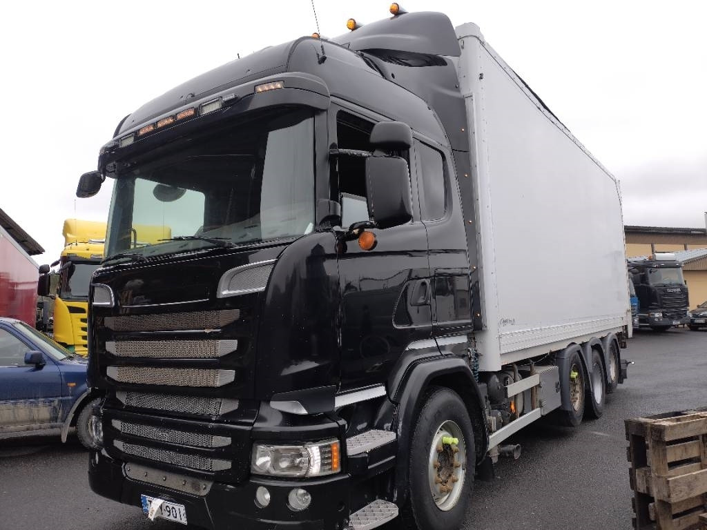 Scania R 580 8x2 ketjupurku kori 50mottia - Camion fourgon: photos 2 Scania R 580 8x2 ketjupurku kori 50mottia - Camion fourgon: photos 2