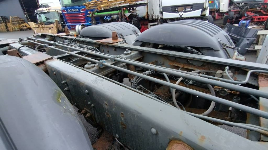 Scania R164 480 rautajouset,av4100mm , ADR. HIENO!! - Châssis cabine: photos 4 Scania R164 480 rautajouset,av4100mm , ADR. HIENO!! - Châssis cabine: photos 4