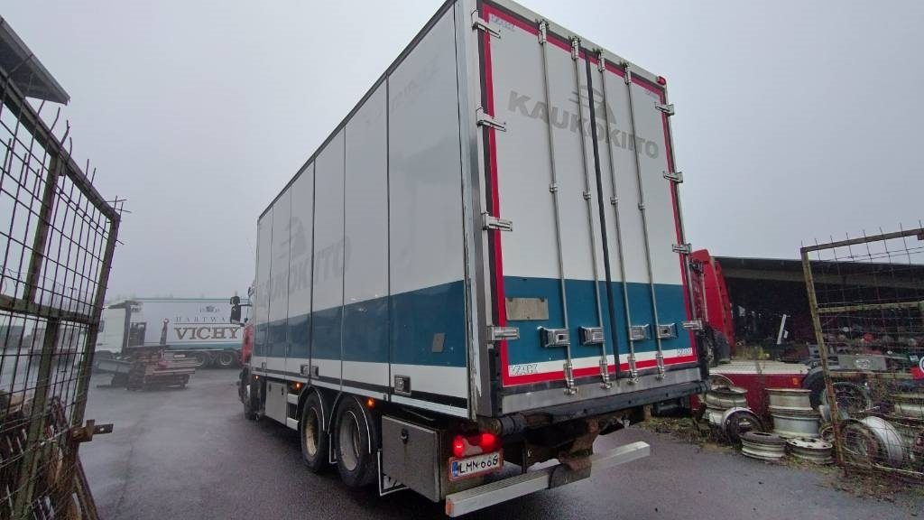 Scania R520 6x2 kokosivuauk kori, thermoking kone - Camion frigorifique: photos 4 Scania R520 6x2 kokosivuauk kori, thermoking kone - Camion frigorifique: photos 4