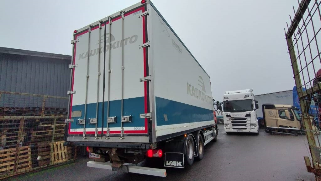 Scania R520 6x2 kokosivuauk kori, thermoking kone - Camion frigorifique: photos 3 Scania R520 6x2 kokosivuauk kori, thermoking kone - Camion frigorifique: photos 3