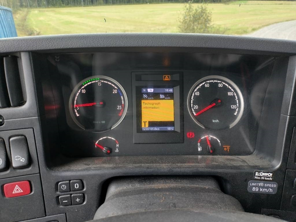 Scania R560 6x2 täysilmaj.uusi koneenkuljetusritilä - Camion plateau: photos 5 Scania R560 6x2 täysilmaj.uusi koneenkuljetusritilä - Camion plateau: photos 5