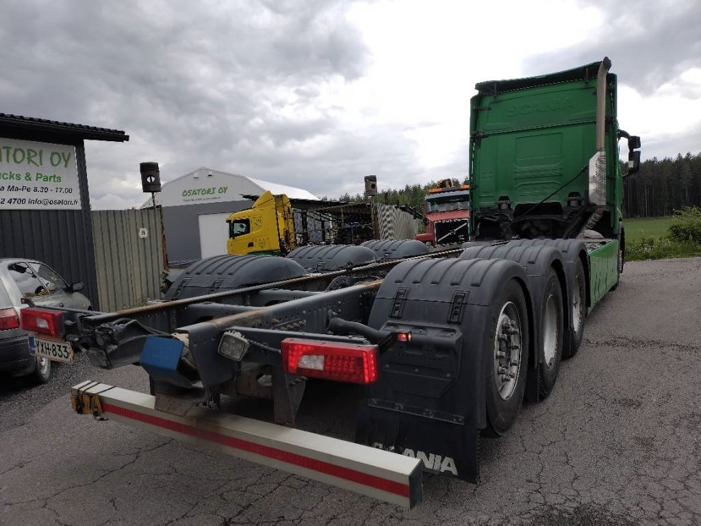 Scania R580 8x4 alusta 710tkm!! - Châssis cabine: photos 3 Scania R580 8x4 alusta 710tkm!! - Châssis cabine: photos 3