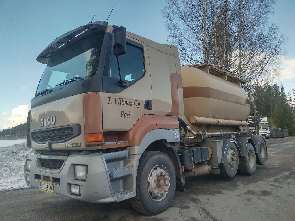Sisu E14 8x2 kippipainepytty+kompura  - Camion citerne: photos 2 Sisu E14 8x2 kippipainepytty+kompura  - Camion citerne: photos 2