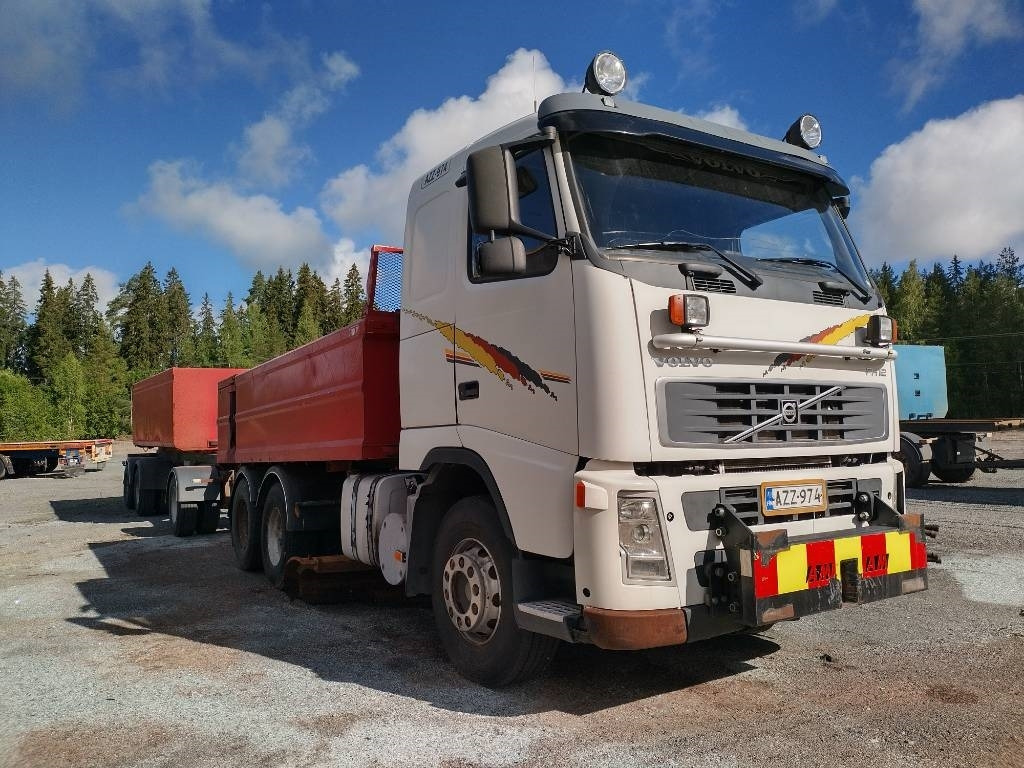 Volvo FH12 aurausvarustus,kasettilava+ Kome kasettikärry - Camion benne: photos 2 Volvo FH12 aurausvarustus,kasettilava+ Kome kasettikärry - Camion benne: photos 2