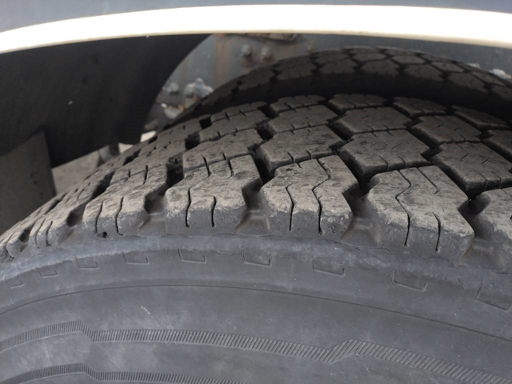 Camion multibenne Volvo FMX370 6x2 av3700mm multilift vaijerilaite: photos 11 Camion multibenne Volvo FMX370 6x2 av3700mm multilift vaijerilaite: photos 11