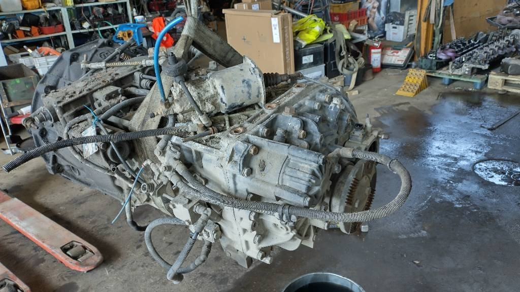 ZF 16s221 vaihteisto - Boîte de vitesse pour Camion: photos 2 ZF 16s221 vaihteisto - Boîte de vitesse pour Camion: photos 2