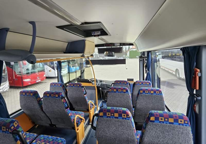 Irisbus RECREO / SPROWADZONE / MANUAL / WEBASTO - Bus interurbain: photos 5 Irisbus RECREO / SPROWADZONE / MANUAL / WEBASTO - Bus interurbain: photos 5