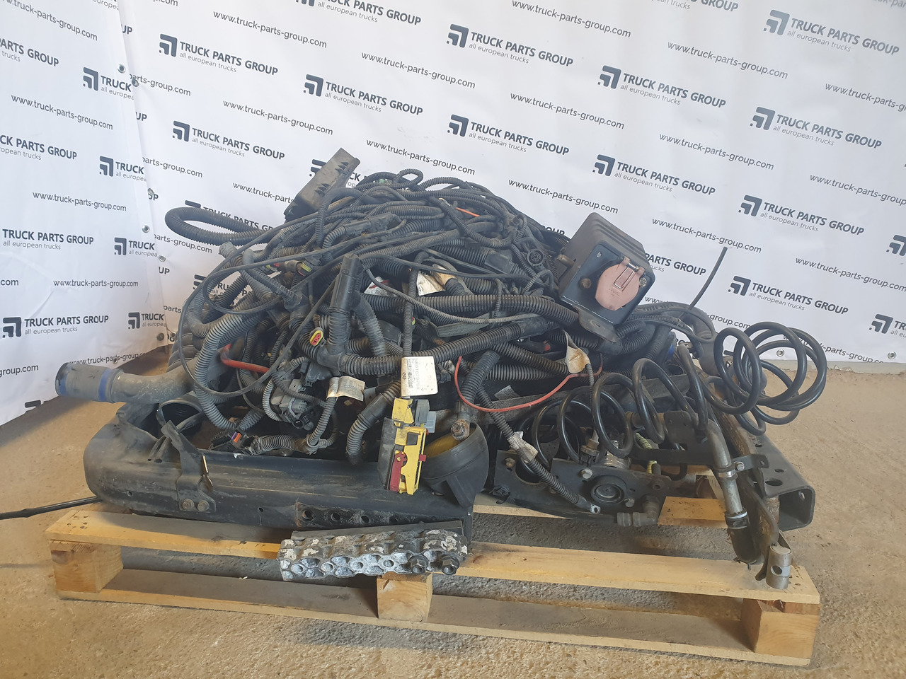 IVECO IVECO STRALIS EURO6 complete wiring harness, engine wiring, cab wiring, wiring set, frame wiring, cables 5801679758, 5801801250, 5801692062, 5801725016, 5801418770, 5801270108, 41246407, 41242608, 412 - Câble/ Fil pour Camion: photos 1 IVECO IVECO STRALIS EURO6 complete wiring harness, engine wiring, cab wiring, wiring set, frame wiring, cables 5801679758, 5801801250, 5801692062, 5801725016, 5801418770, 5801270108, 41246407, 41242608, 412 - Câble/ Fil pour Camion: photos 1