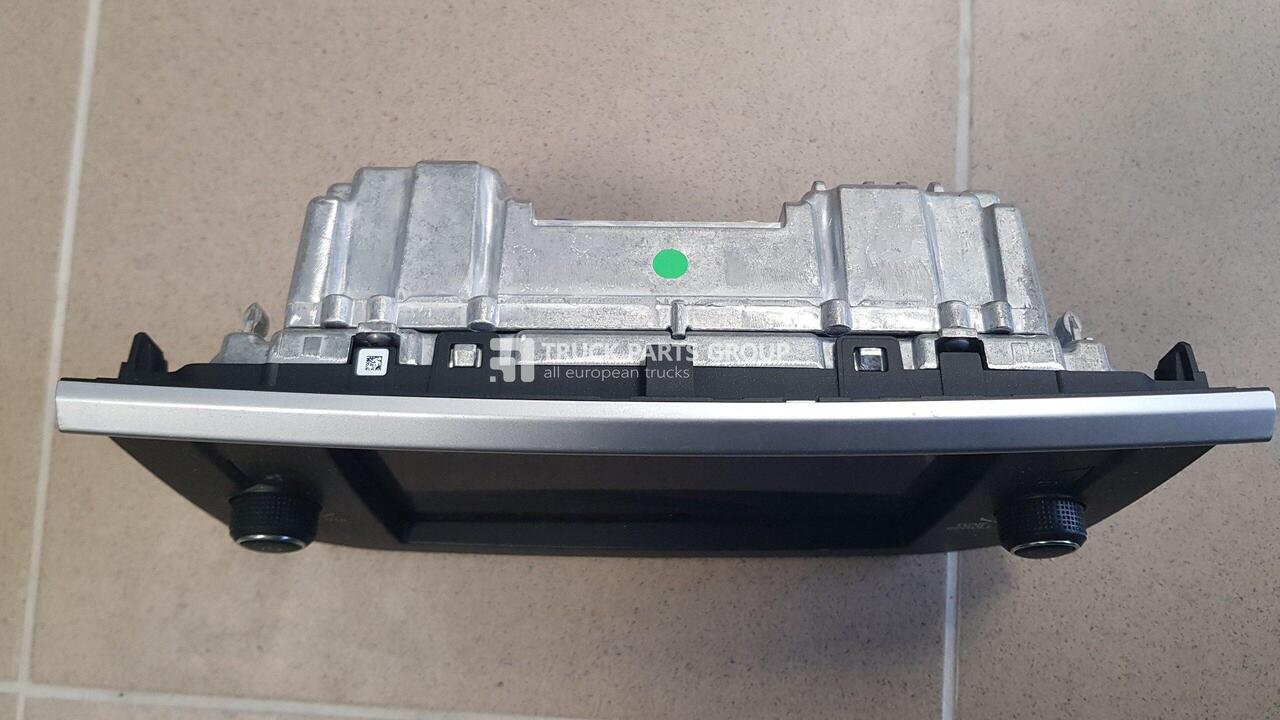 IVECO IVECO STRALIS EURO6 navi system, navigation system, multimedia system, radio audio control 5802403831, 5801677506 - Système de navigation pour Camion: photos 2 IVECO IVECO STRALIS EURO6 navi system, navigation system, multimedia system, radio audio control 5802403831, 5801677506 - Système de navigation pour Camion: photos 2