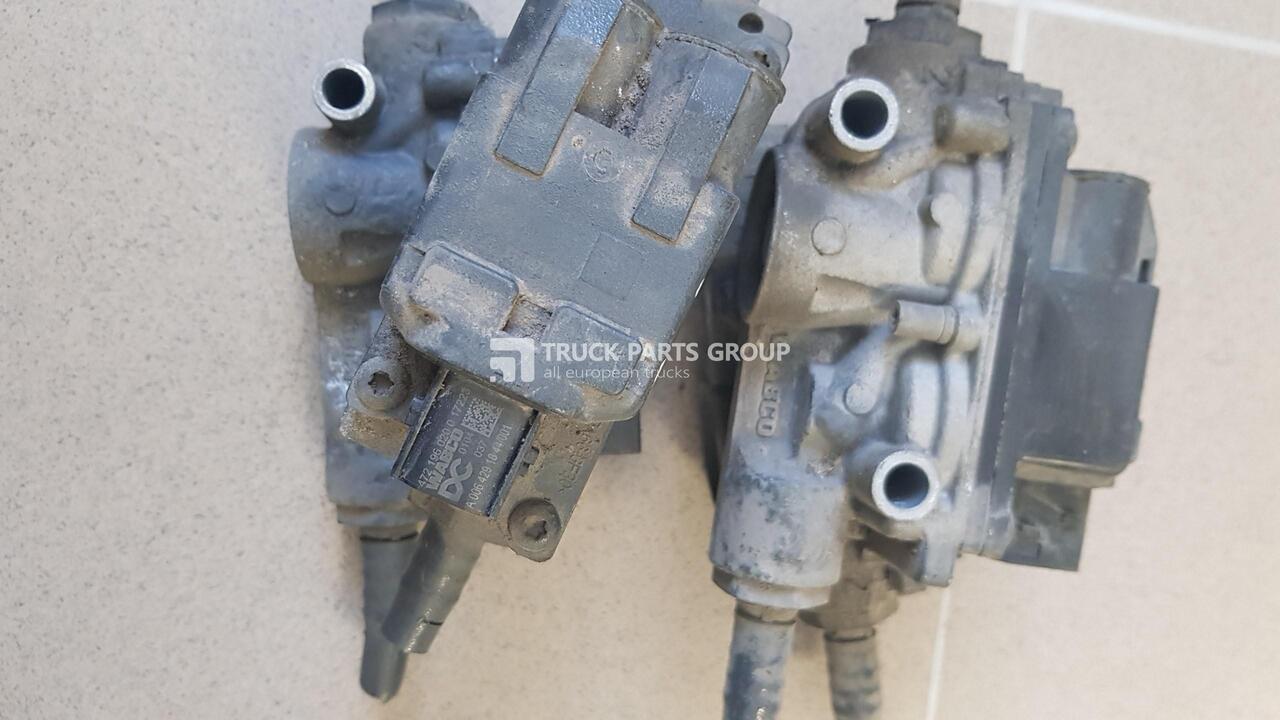 Mercedes - Benz Mercedes Benz MP4, Atego, Arox euro6 pressure regulating valve, 0064291844, 0064293544, 4721960200, 4721965103 - Valve pour Camion: photos 1 Mercedes - Benz Mercedes Benz MP4, Atego, Arox euro6 pressure regulating valve, 0064291844, 0064293544, 4721960200, 4721965103 - Valve pour Camion: photos 1