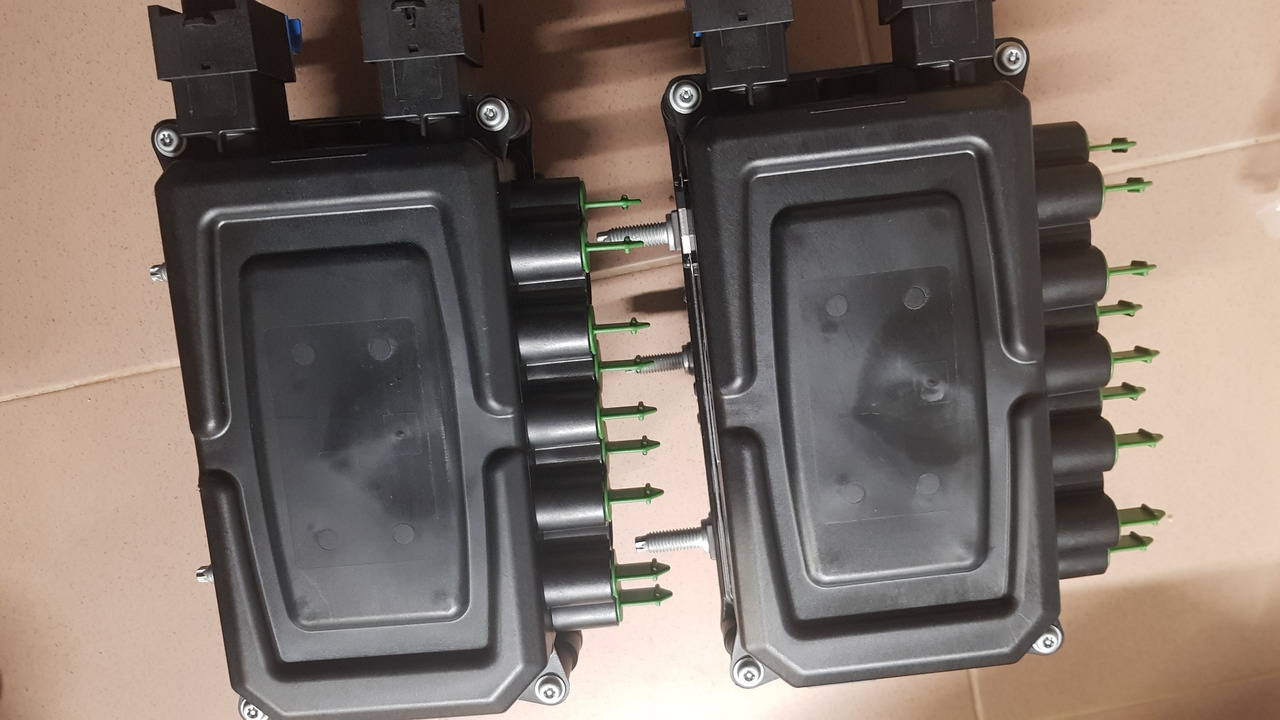 HALDEX HALDEX brake modulator, EBS trailer modulator 823008001, 0222100602, 515007680, 550022168, 812001201, 820007001, 820007121, 820008001, 820011001, 820019001, 823008001, 823008101, 823008111, 823008213, - Pièces de rechange pour Camion: photos 4 HALDEX HALDEX brake modulator, EBS trailer modulator 823008001, 0222100602, 515007680, 550022168, 812001201, 820007001, 820007121, 820008001, 820011001, 820019001, 823008001, 823008101, 823008111, 823008213, - Pièces de rechange pour Camion: photos 4