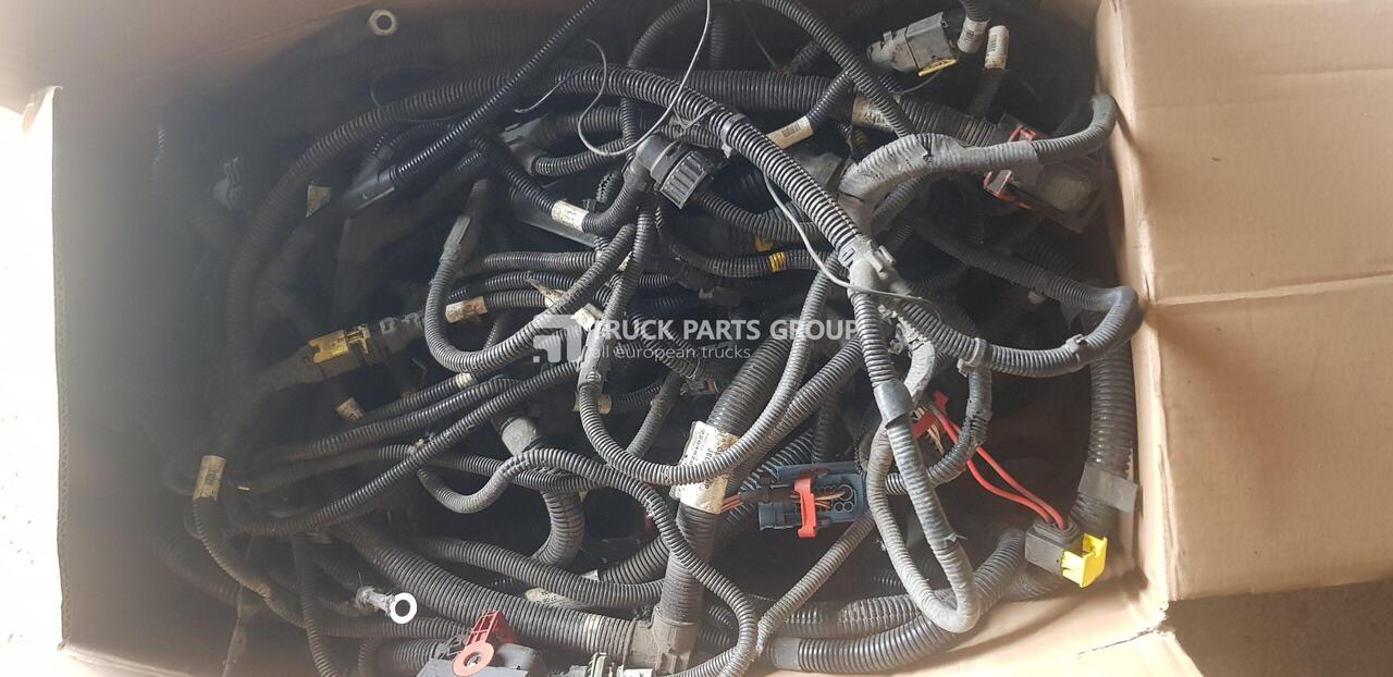 VOLVO FH4 euro6, RENAULT RAGE / GAMA cable harness, connectors, electric lines, electric cables FCIOM ,CCIOM, RCIOM 22046285, 21675272, 21675276, 21675305, 21675306, 21914997, 22163864, 21120361, 2230 - Câble/ Fil pour Camion: photos 1 VOLVO FH4 euro6, RENAULT RAGE / GAMA cable harness, connectors, electric lines, electric cables FCIOM ,CCIOM, RCIOM 22046285, 21675272, 21675276, 21675305, 21675306, 21914997, 22163864, 21120361, 2230 - Câble/ Fil pour Camion: photos 1