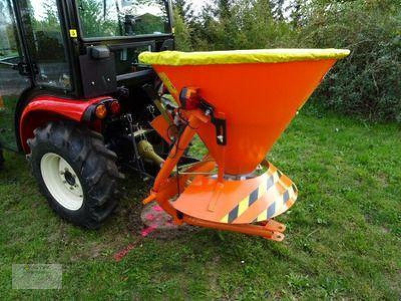 Vemac Trichterstreuer Profi 650 Liter hydraulisch, Düngerstreuer Salzstreuer Streuer - Distributeur d'engrais: photos 1 Vemac Trichterstreuer Profi 650 Liter hydraulisch, Düngerstreuer Salzstreuer Streuer - Distributeur d'engrais: photos 1
