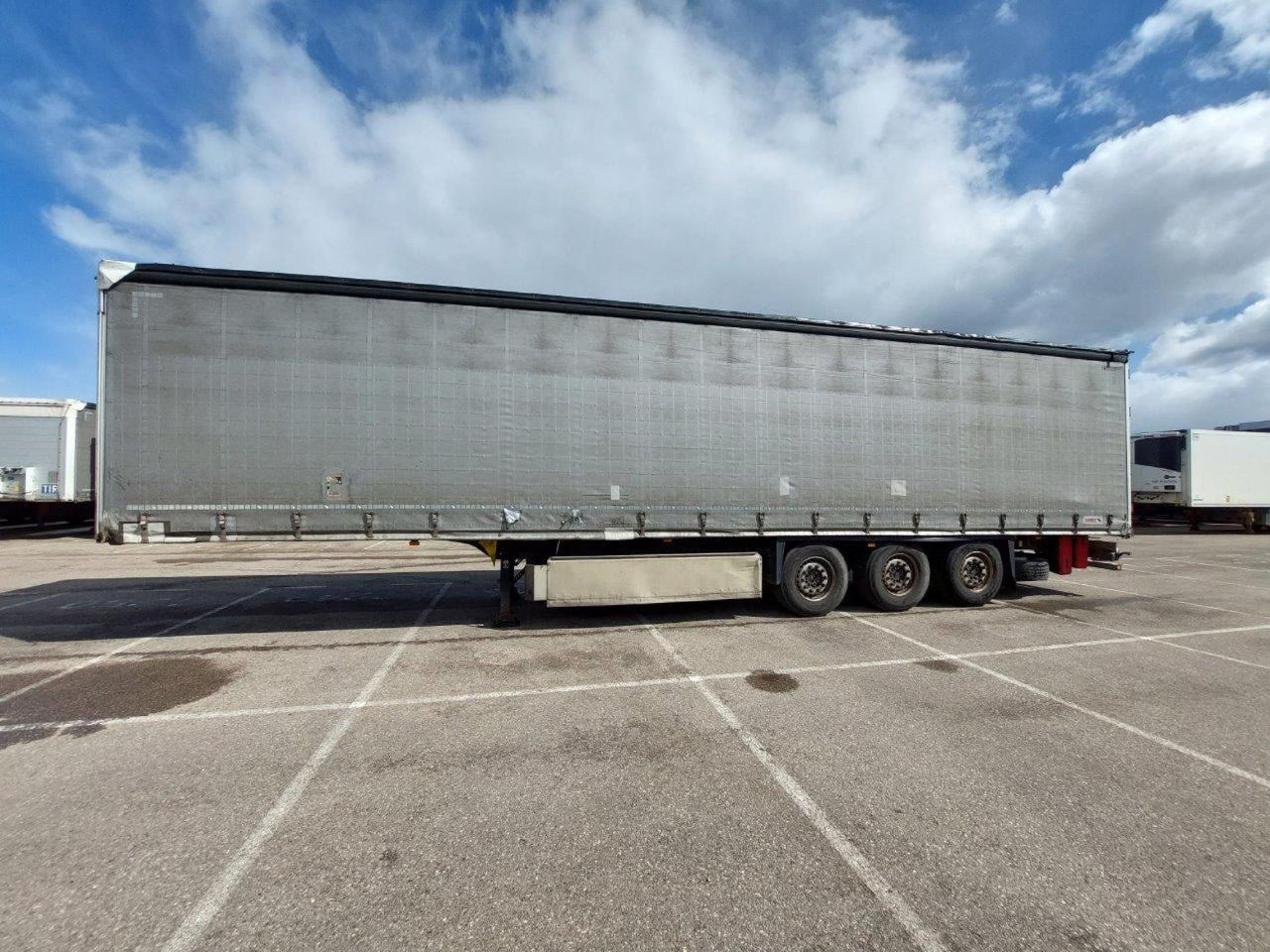 2019 Schmitz Cargobull SCS24/L Lifting Axle - Semi-remorque rideaux coulissants: photos 3 2019 Schmitz Cargobull SCS24/L Lifting Axle - Semi-remorque rideaux coulissants: photos 3