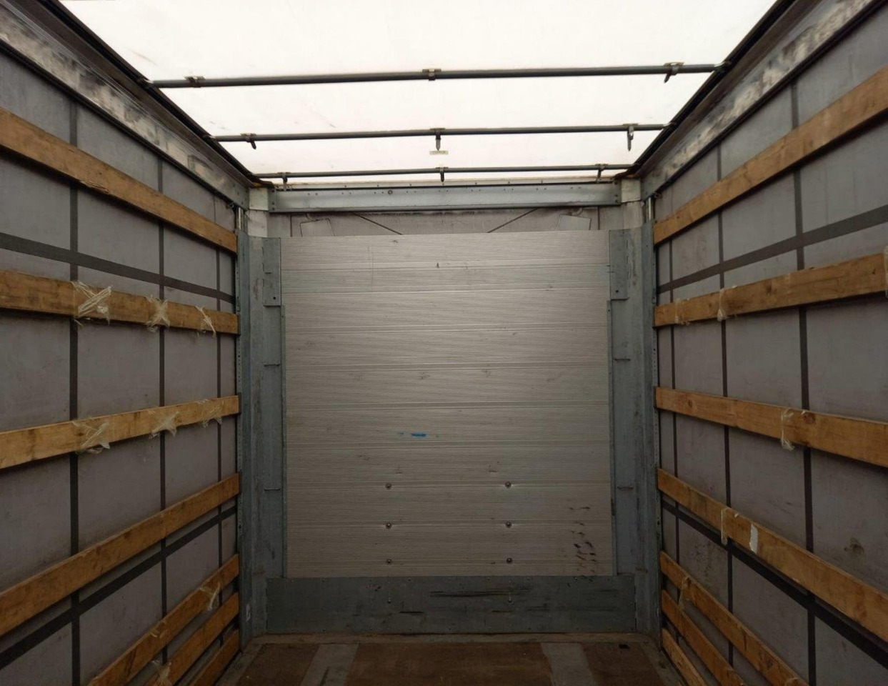2021 Schmitz Cargobull SCS24/L Varios - Semi-remorque rideaux coulissants: photos 2 2021 Schmitz Cargobull SCS24/L Varios - Semi-remorque rideaux coulissants: photos 2