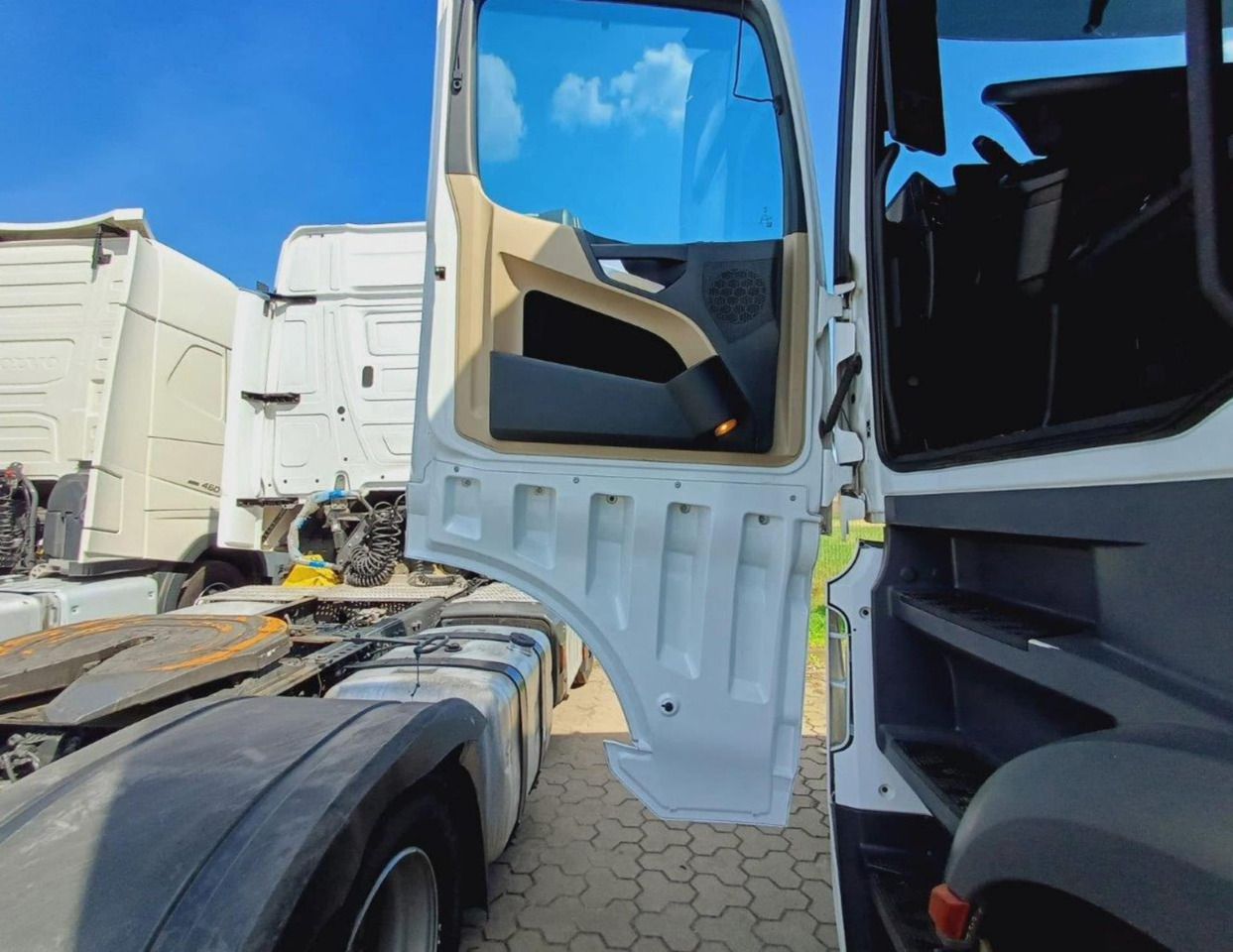 2021 Mercedes-Benz Actros 5 1845 BigSpace - Tracteur routier: photos 2 2021 Mercedes-Benz Actros 5 1845 BigSpace - Tracteur routier: photos 2