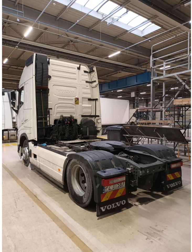 2023 Volvo FH 460 Globetrotter XL i-Save - Tracteur routier: photos 2 2023 Volvo FH 460 Globetrotter XL i-Save - Tracteur routier: photos 2