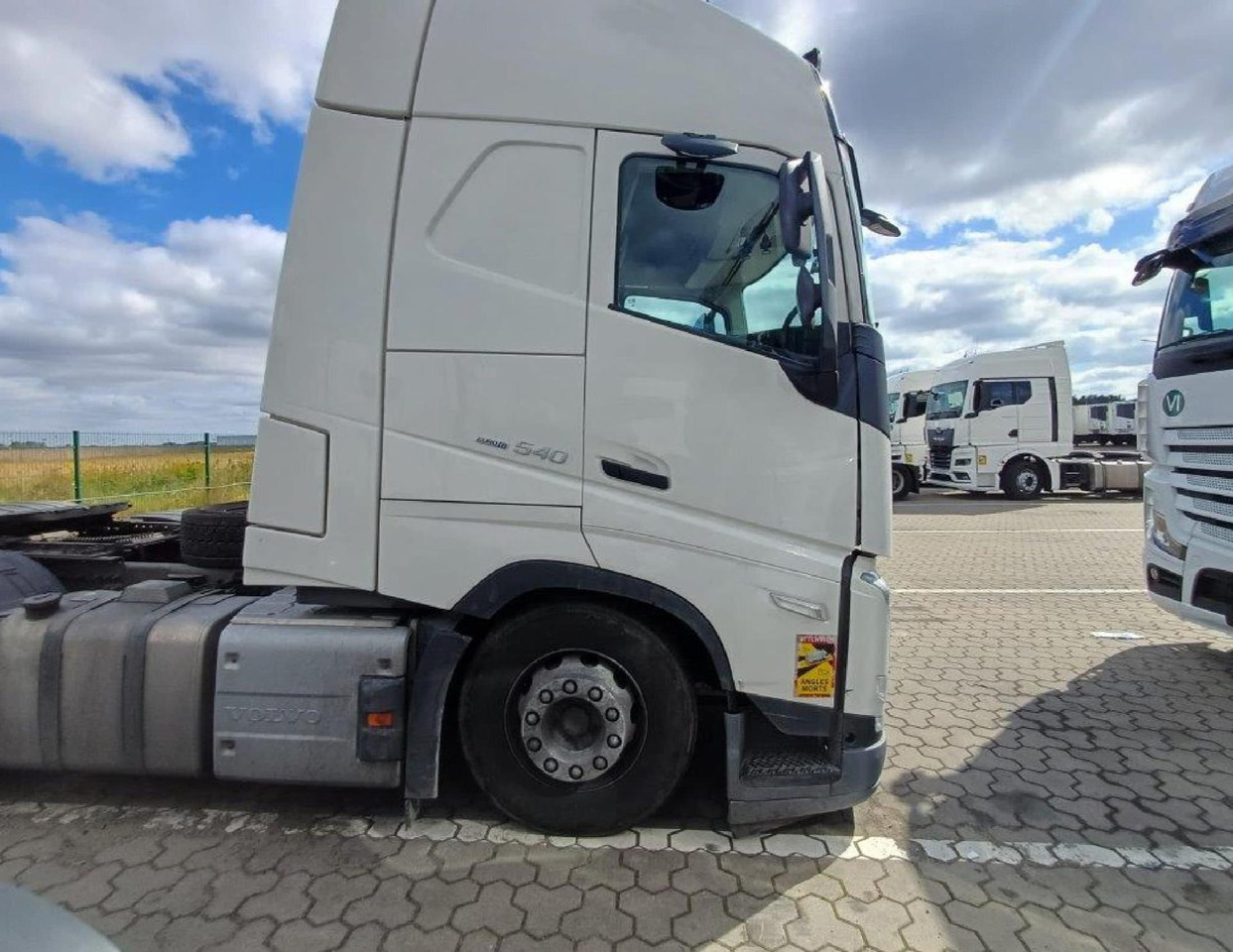 2023 Volvo FH 540 Globetrotter XL Retarder - Tracteur routier: photos 3 2023 Volvo FH 540 Globetrotter XL Retarder - Tracteur routier: photos 3