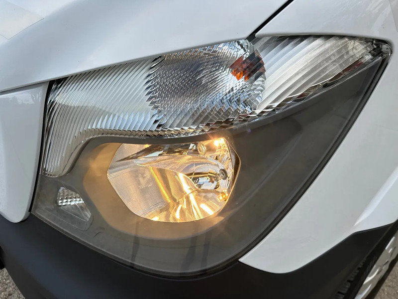 Mercedes-Benz Sprinter 313 CDI / L2H2 / AUTOMAAT / NL BUS / 130 PK / 2-ZITS / CC / AIRCO / CAMERA - Fourgon utilitaire: photos 4 Mercedes-Benz Sprinter 313 CDI / L2H2 / AUTOMAAT / NL BUS / 130 PK / 2-ZITS / CC / AIRCO / CAMERA - Fourgon utilitaire: photos 4