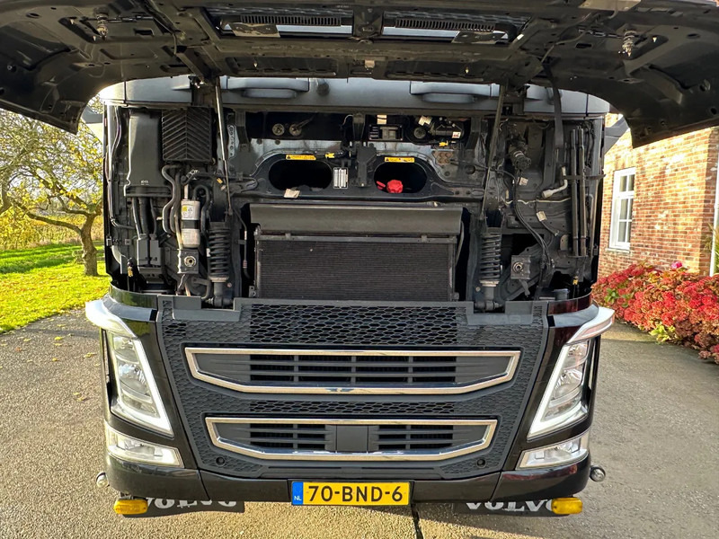 Volvo FH 500 / GLOBETROTTER / NL TRUCK / ALCOA / 2 TANK / TOP!! - Tracteur routier: photos 3 Volvo FH 500 / GLOBETROTTER / NL TRUCK / ALCOA / 2 TANK / TOP!! - Tracteur routier: photos 3