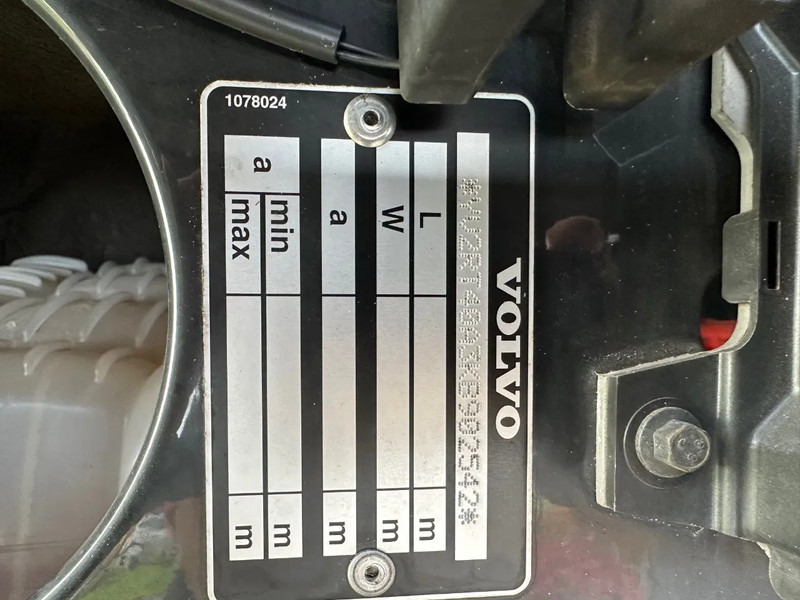 Volvo FH 500 / GLOBETROTTER / NL TRUCK / ALCOA / 2 TANK /TOP!! - Tracteur routier: photos 5 Volvo FH 500 / GLOBETROTTER / NL TRUCK / ALCOA / 2 TANK /TOP!! - Tracteur routier: photos 5