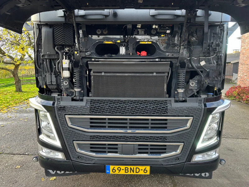 Volvo FH 500 / GLOBETROTTER / NL TRUCK / ALCOA / 2 TANK / TOP!! - Tracteur routier: photos 3 Volvo FH 500 / GLOBETROTTER / NL TRUCK / ALCOA / 2 TANK / TOP!! - Tracteur routier: photos 3